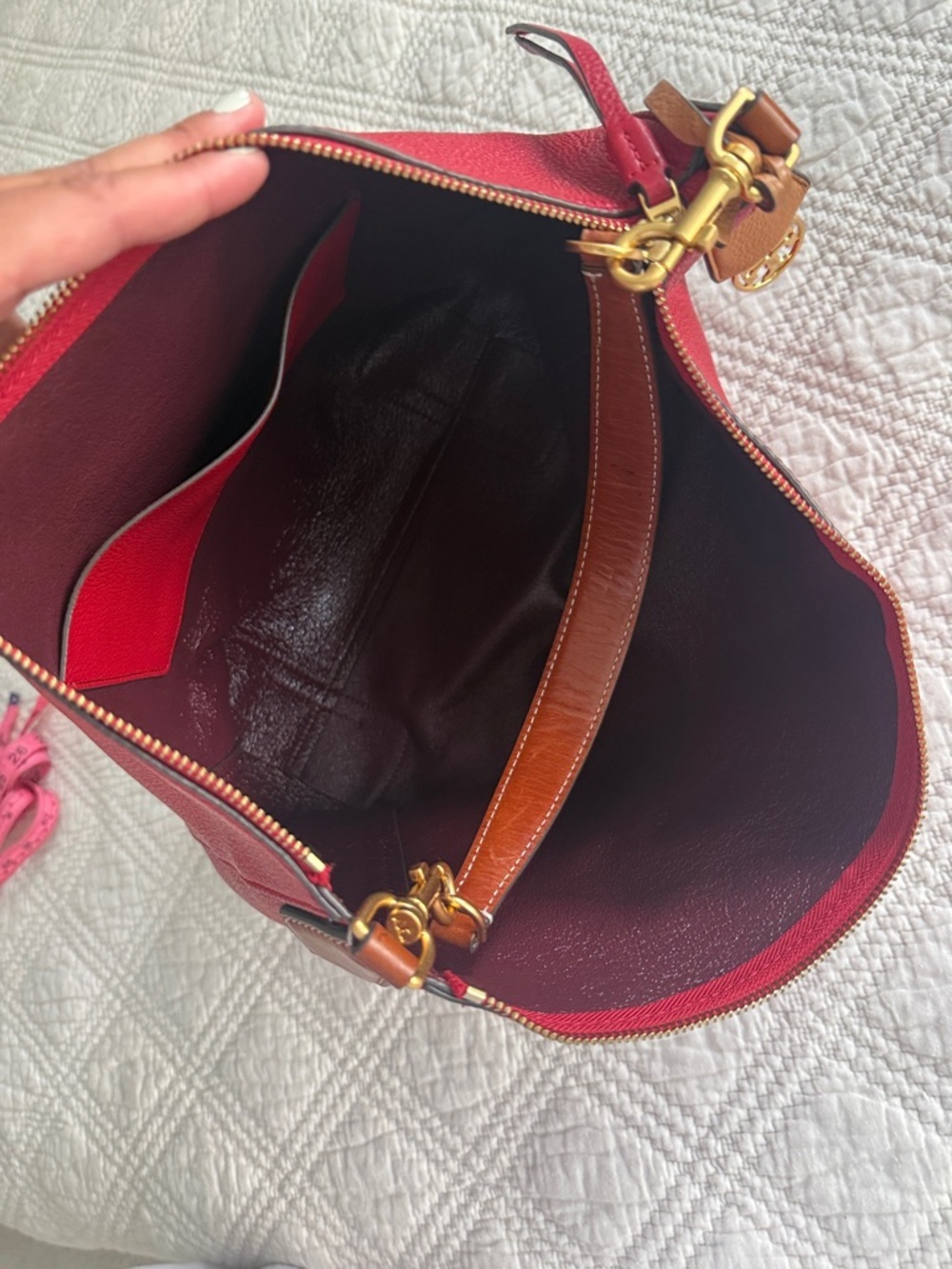 Tory Burch Perry Slouchy Hobo Bag Color Red Apple Pebbled Leather Women's - Picture 11 of 13